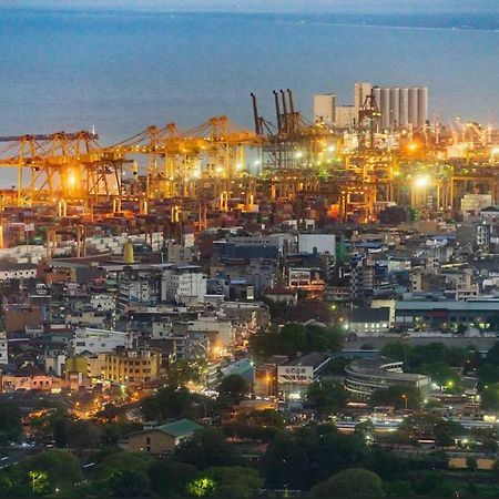 Luxury Sky Apartment Colombo Esterno foto